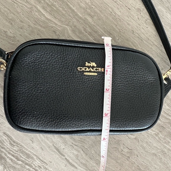 Coach Mini crossbody Bag black pebble leather. Adjustable strap, multiple pocket - Picture 13 of 15
